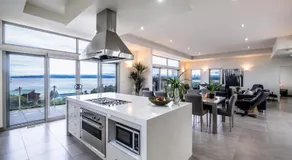 Oceaan 101 - Freycinet Holiday Houses - Image 3