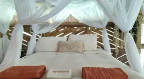 Ecocabaña Pocahontas en rio Santo Domingo, Melcocho - Image 2