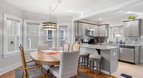 Minutes from U of L & Expo Center-Cozy-Updated-Family Friendly - Image 3
