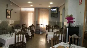 Hostal Restaurante Raton - Image 5