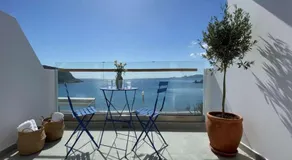 Waterfront Stay in Charaki - Image 3