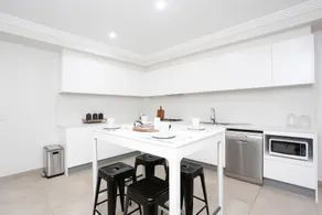 Brand New 2 bedroom Apartment for 7 People - Image 5