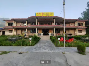Hotel Pine Breeze and Restaurant - Image 4