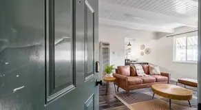 Chic Abode In Central Berkley - Image 4