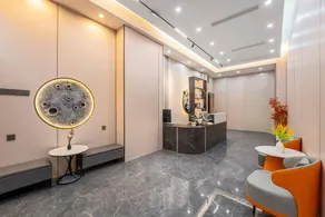 Guang Hua Cinema Hotel - Image 2