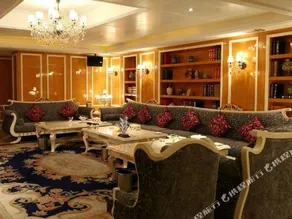 International Hotel - Image 5