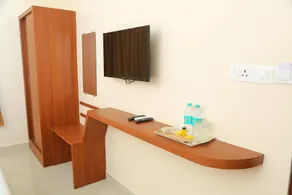Hotel Balaji Green Park - Image 3