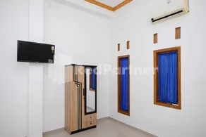 Elma Guesthouse YIA KulonProgo Yogyakarta Mitra RedDoorz - Image 4