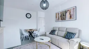 Luxury 3-Bedroom Apartment with 75-Inch TV, Fireplace & Terrace near Manchester Airport - Image 3