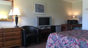 Catamount Motel - Image 4