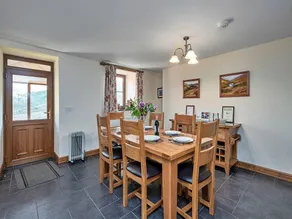 Cottage in Cambrian Mountains near Dyfi Biosphere - Image 5