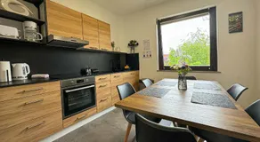 ImmoStay Ferienhaus mit Garten & Free Parking - Image 5