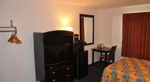 Heritage Inn - Image 2