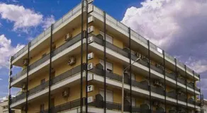 Hotel Delta - Image 5