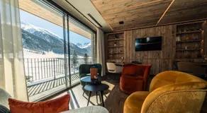 Paradise Lodge - Image 3