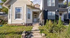 Cutest Fountain Square home! Steps to best of Indy! - Image 3