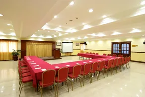 Diplomat Hotel - Image 4