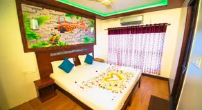 Premium Day Cruise House Boat Alleppey by LexStays - Image 2