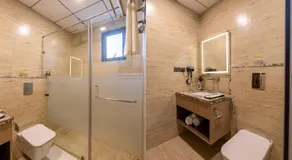 Saltstayz Premier - Noida, Near Sector 18 Metro station - Image 3