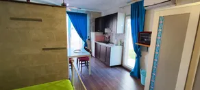 6 BEDS LEJLIGHED I EN VILLA KUN 100MT FRA HAVET I SAND - Image 2