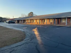 IMPERIAL MOTEL - Image 3