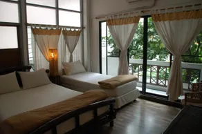 Lamphuhouse Bangkok - Image 4