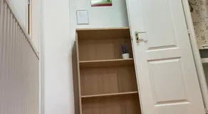 Red Locomotive Apartment - Image 5