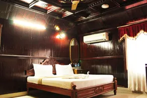 Black Beach Resort - Image 3