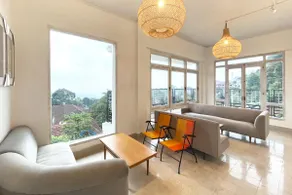Urbanview Wisma Nirwana Tretes near Cimory Prigen - Image 2