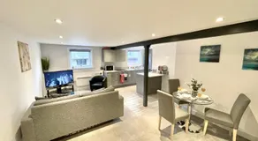 Fantastic convenient 2 Bedroom 2 bathroom Perfect for Stansted Airport, 3 minute walk to Bishops Stortford Train Station! - Image 3