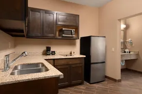 Super 8 Floresville - Image 3