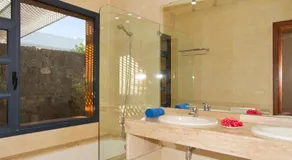 Sun Grove Villas & Spa - Image 2