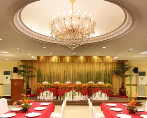 Diplomat Hotel - Image 3