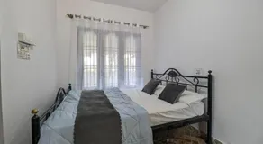 Elite Cottages - Image 2