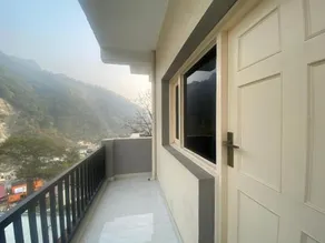 The White Flower Homestay - Image 3
