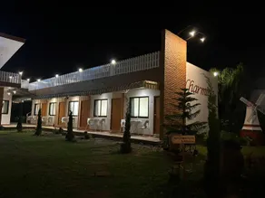 Charming Home Resort - Image 5