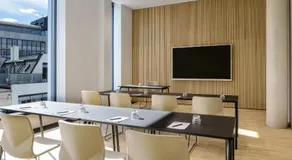 Radisson RED Innsbruck - Image 4