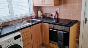 Violet House - Image 3