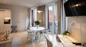 Redstone Apartments & Boutique Suites - Image 3