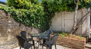 Central Beach Cottage - outside conservation area, minutes walk to all amenities - Image 5