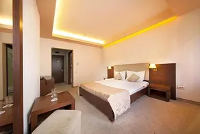Hotel Yesterday - Image 5