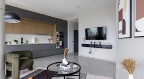Luxury Downtown King Bed, Rooftop Pool - Image 2