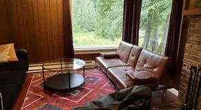 Large Lodge at Rainier Lodge (0.4 miles from entrance) - Image 4