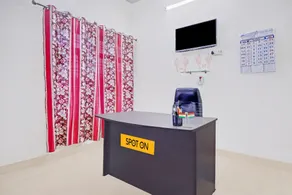 OYO Hotel Ganga PG And Home Stay - Image 4