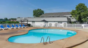 Days Inn by Wyndham Columbus East Airport - Image 2