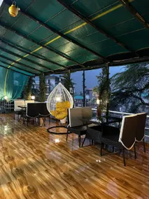 The Green View - Image 2