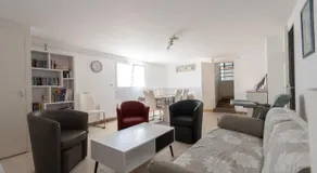 APPARTEMENT INDÉPENDANT 80M² DANS VILLA - Image 2