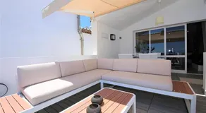 Beachhouse GALORE - Image 5
