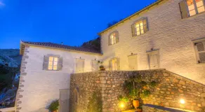 Nereids Guesthouse - Image 5