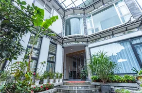 Blue Sea Hotel - Image 1